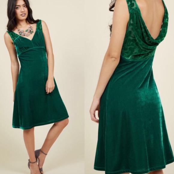modcloth green velvet dress
